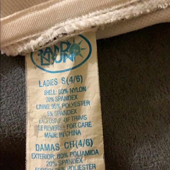 Clothes - Picture 2 of 3